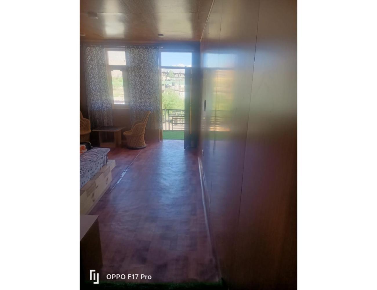 Homestay Himalayan Hermitage, *